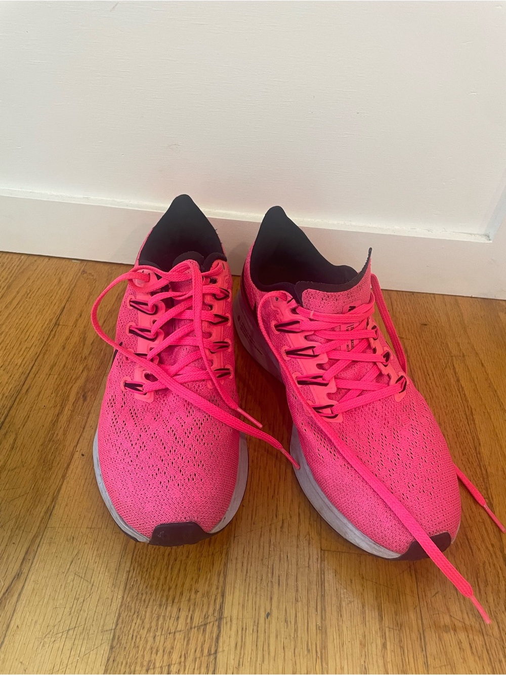Nike Women’s Hot Pink Running Sneakers - just need a little cleanup